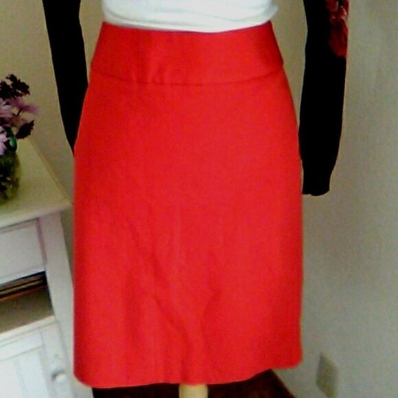 NWT Banana Republic Straight Red Skirt with BONUS SWEATER - Picture 3 of 12